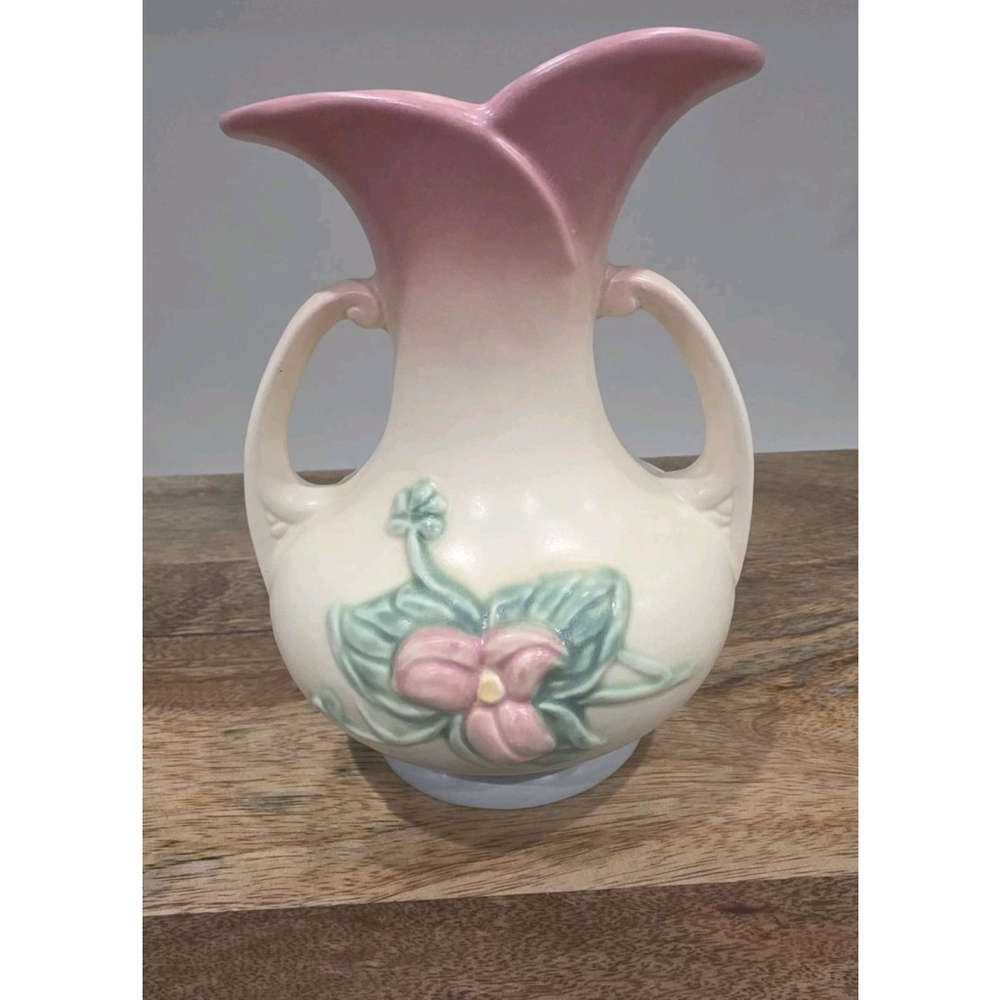 Vintage Hull Pottery Double Handle Pink & Blue WILDFLOWER Vase W8 - 7 ½ - Picture 2 of 8